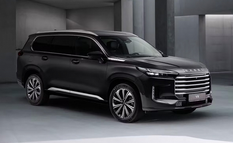 &laquo;Дворник&raquo; спрятали, номер перевесили, 8-ступенчатый &laquo;автомат&raquo; сохранили: Росстандарт сертифицировал новый Exeed VX